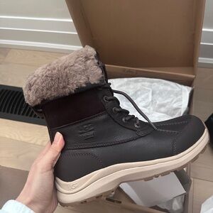 UGG WOMEN'S ADIRONDACK III BOOTS